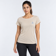 Blusa Japonesa IV beige para mujer, vista frontal con cuello redondo y manga corta