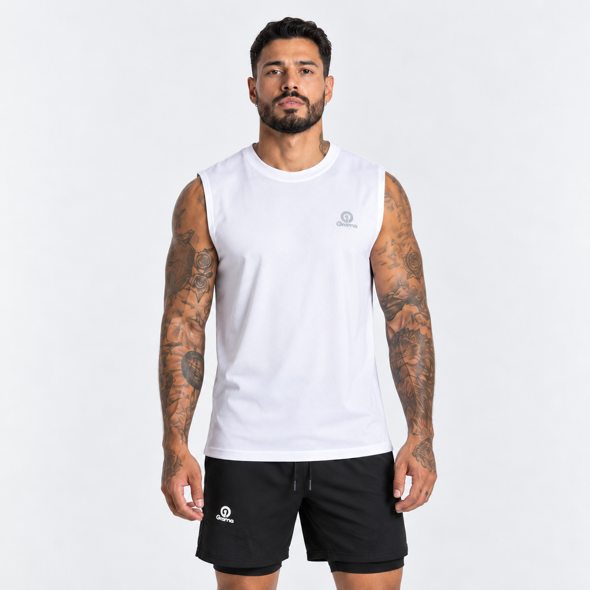 Camisilla Essentials blanco para hombre incluida en G-Pack x3, vista frontal