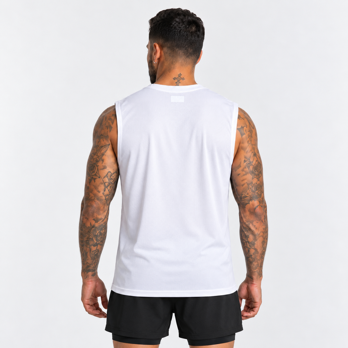 Camisilla Essentials blanca para hombre incluida en G-Pack x3, vista posterior