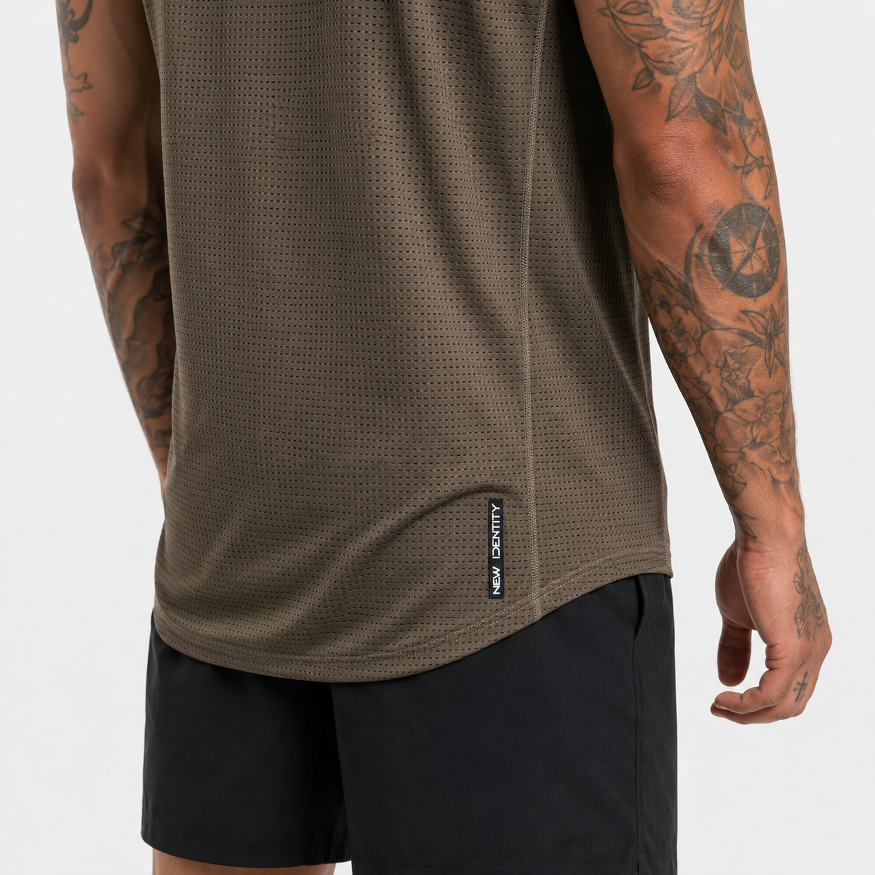 Camiseta Manu marrón para hombre, vista lateral – Grama [color:Marrón]