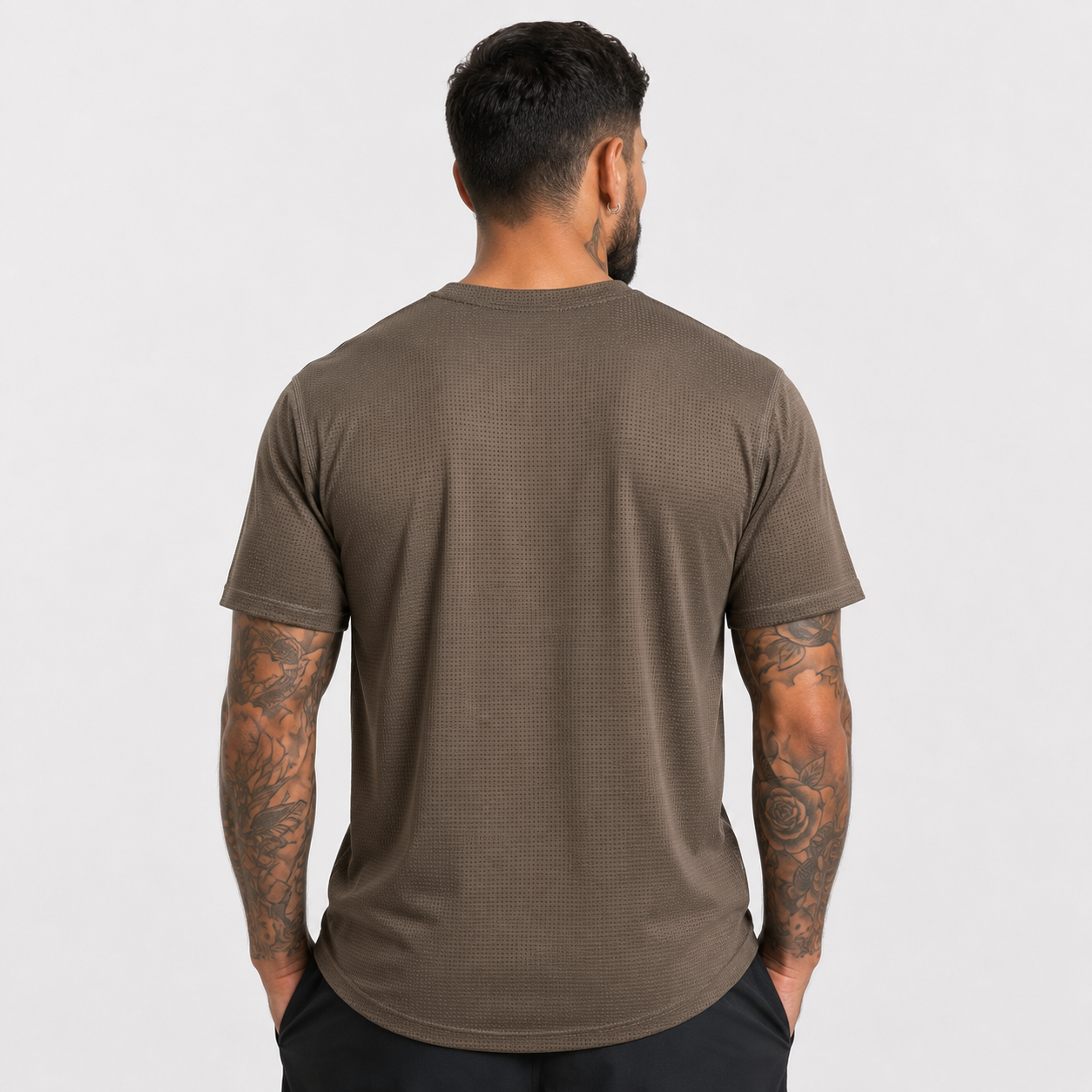Camiseta Manu marrón para hombre, vista posterior – Grama [color:Marrón]