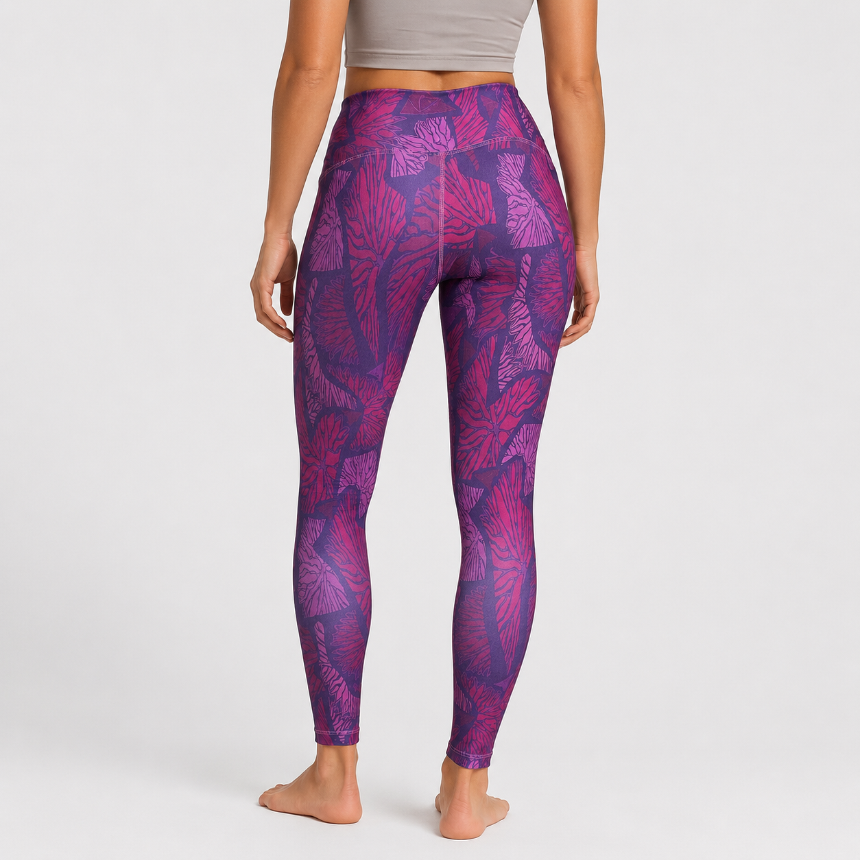 Conjunto Deportivo Sublimado 26 morado, vista posterior de los leggings largos