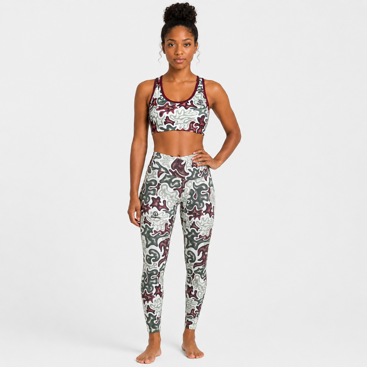 Conjunto Deportivo Sublimado para mujer, vista frontal del top y leggings