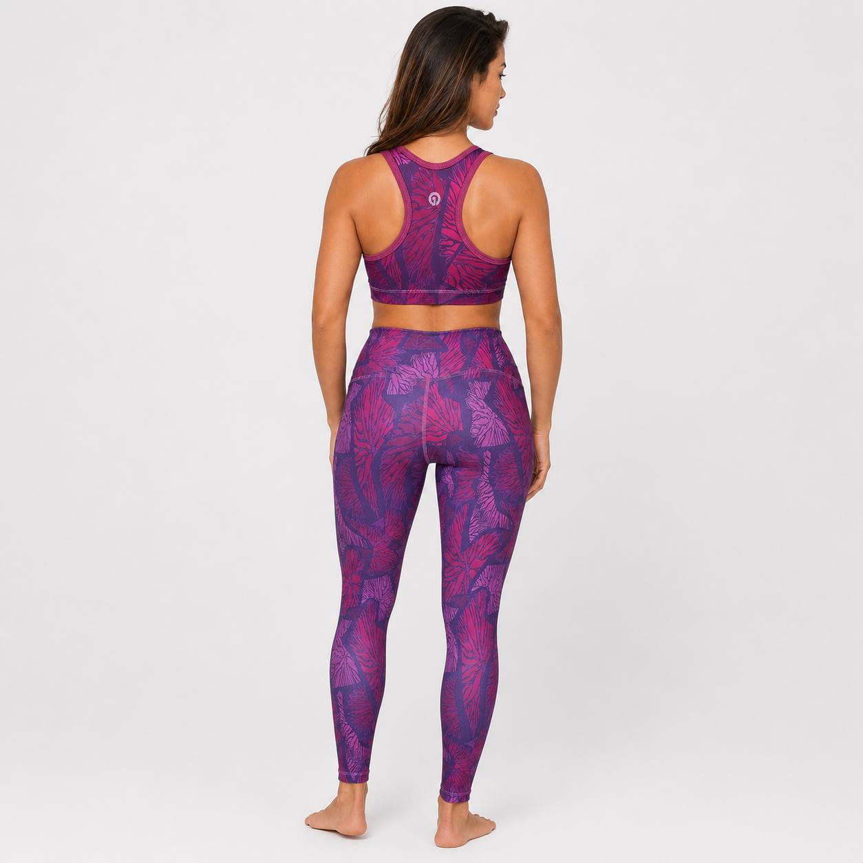 Conjunto Deportivo Sublimado 26 morado, vista posterior del top y los leggings