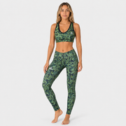 Conjunto Deportivo Sublimado 26 verde, vista frontal completa con top y leggings