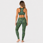 Conjunto Deportivo Sublimado 26 verde, vista posterior del top y los leggings