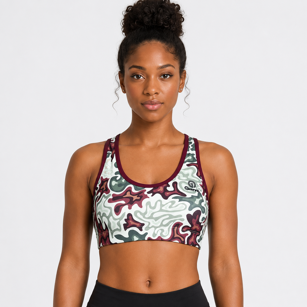 Top Sublimado 26 para mujer, vista frontal en sublimado blanco, verde y vino