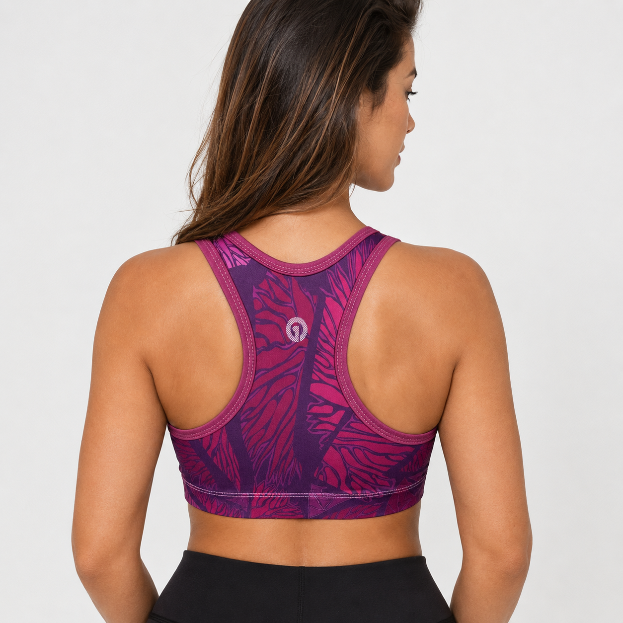 Top Sublimado 26 para mujer, vista posterior en sublimado rosa y morado